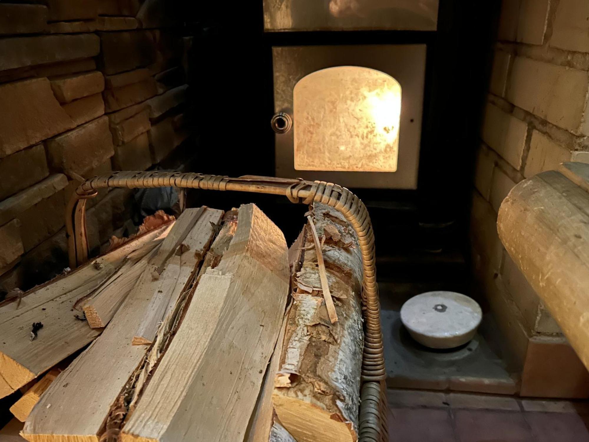 Peaceful Wood-Fired Sauna Stay Вантаа Экстерьер фото